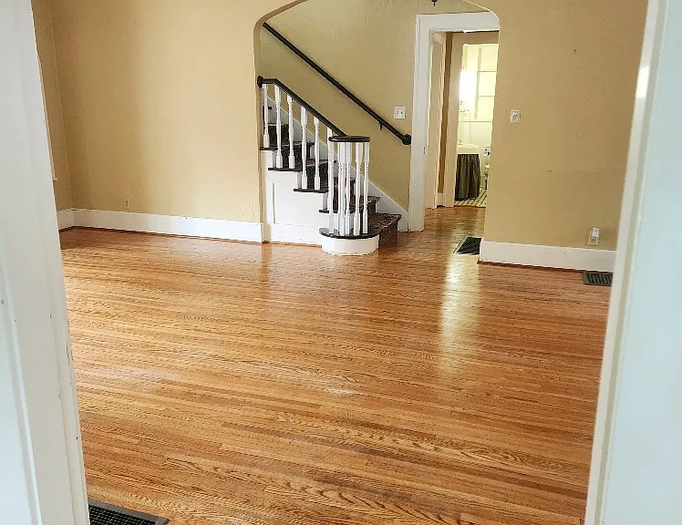 725 N Main St — Photo 11