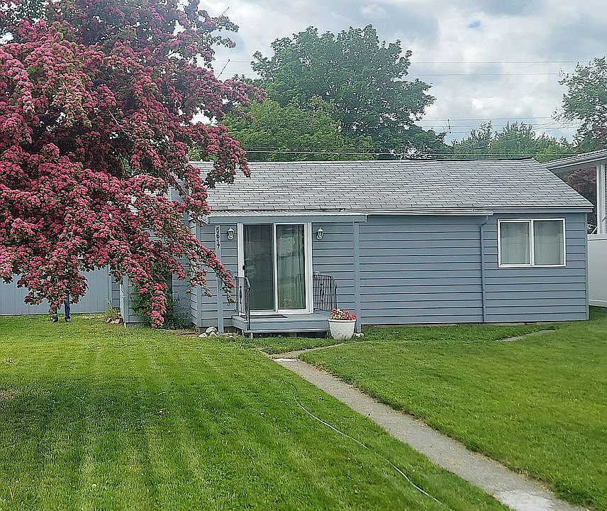 8060 Sq. Ft. Lot!