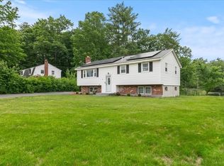 30 Shawnee Rd, Pepperell, MA 01463