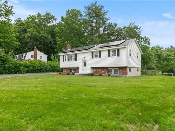 30 Shawnee Rd, Pepperell, MA 01463