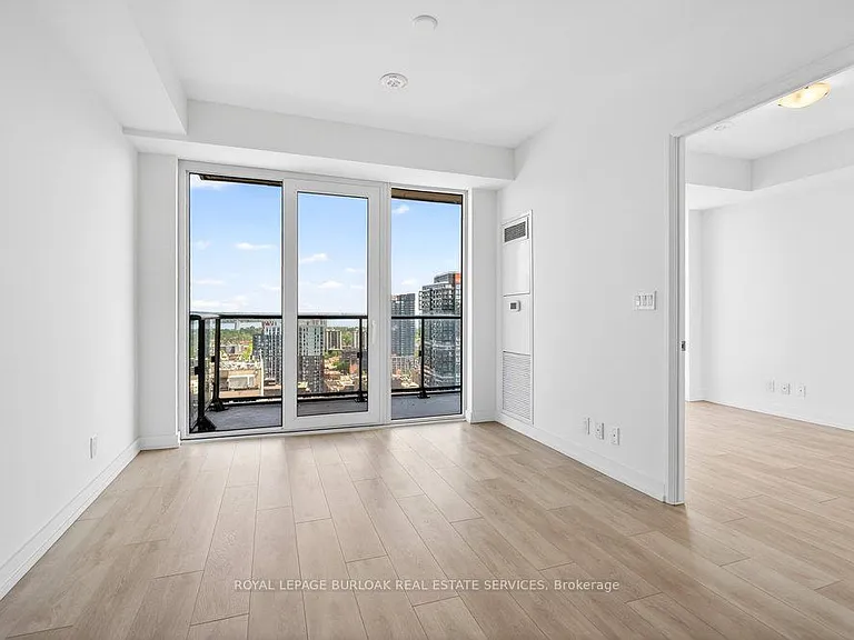 75 James St S #2404 — Photo 6