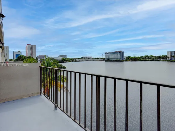 5501 NW 7th St APT E408, Miami, FL 33126