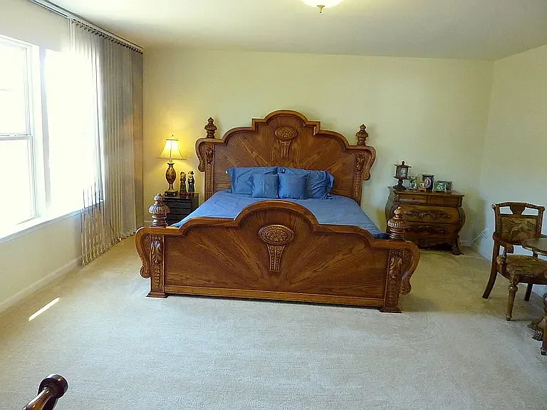 405 Garden Square Ln — Photo 13