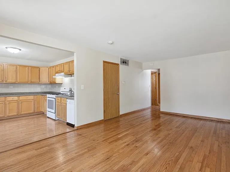 3228 Washington St — Photo 118