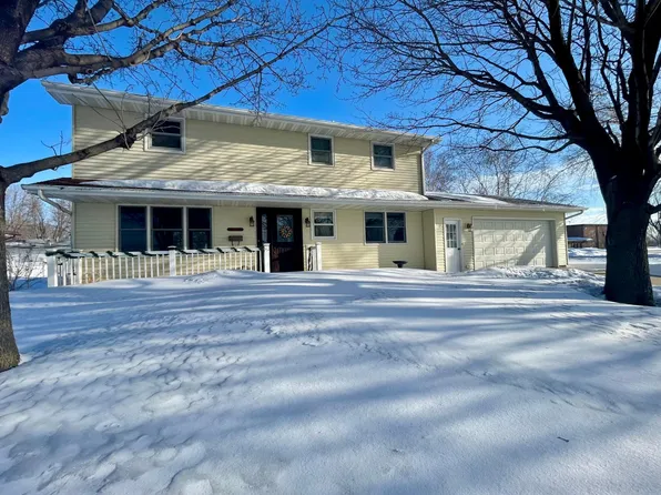 1404 Eckerson Dr, Worthington, MN 56187