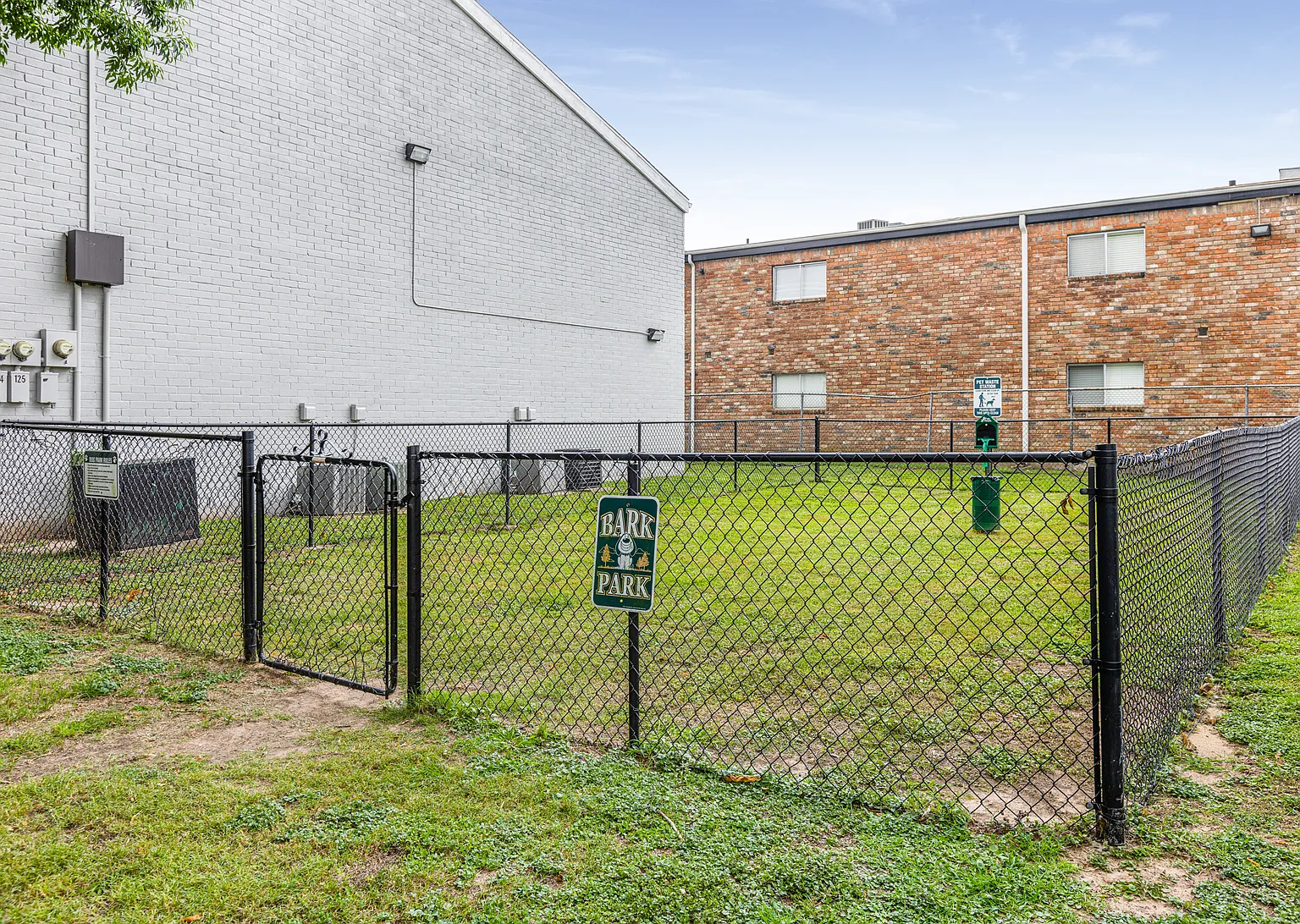 The Burke Apartments — Photo 4