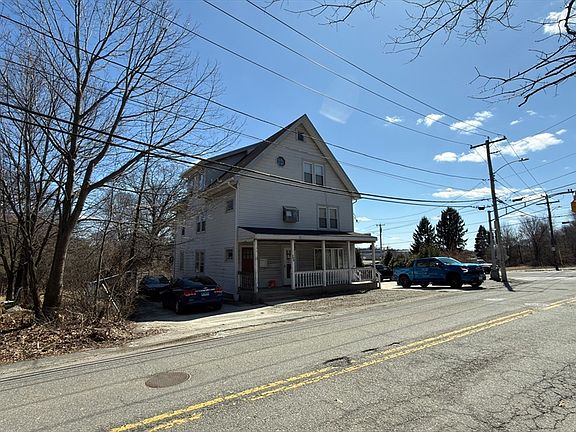 3rd image of 328 Brooks St