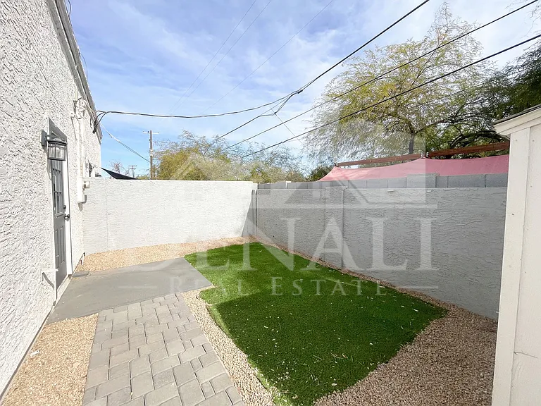 423 S Terry Ln — Photo 20