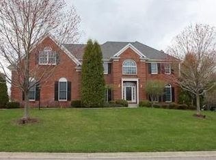 51499 Autumn Ridge Dr, Granger, IN 46530