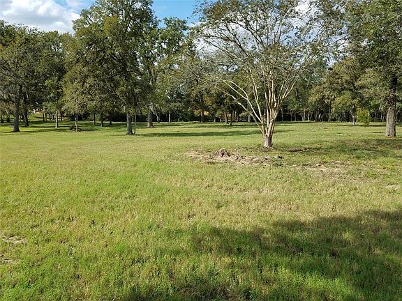 4th image of 8519 Woods Hollow Trl