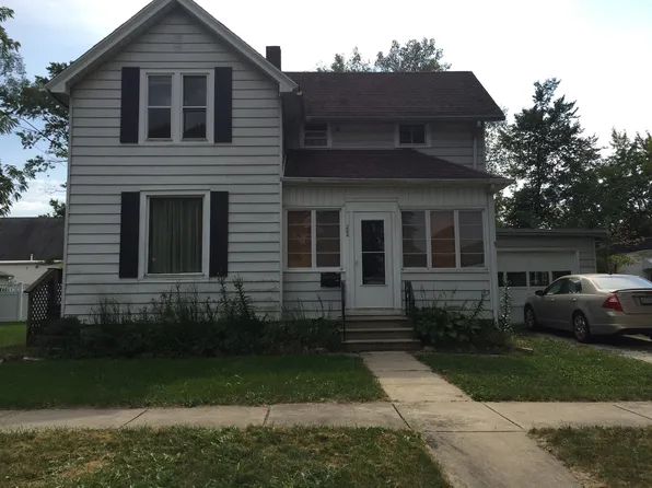 264 W 3rd St, Manteno, IL 60950
