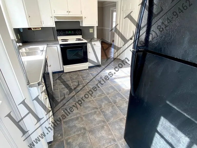 20 Jackson Blvd — Photo 12