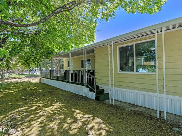 1279 Kingslane Ct, Gardnerville, NV 89410