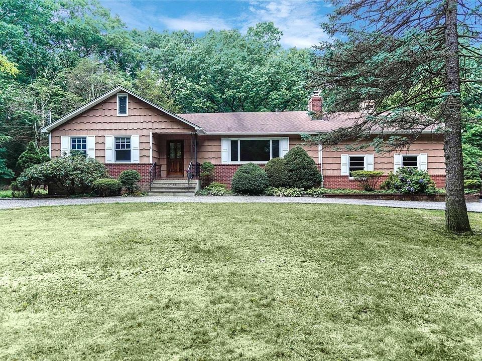 1st image of 19 Forrest Dr