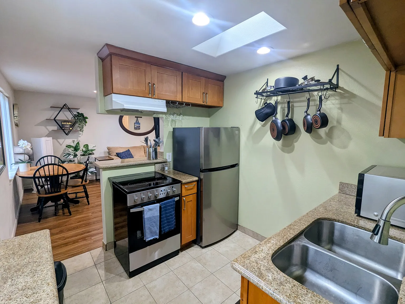 1 bed, 600 sqft, $2,600 — Photo 3