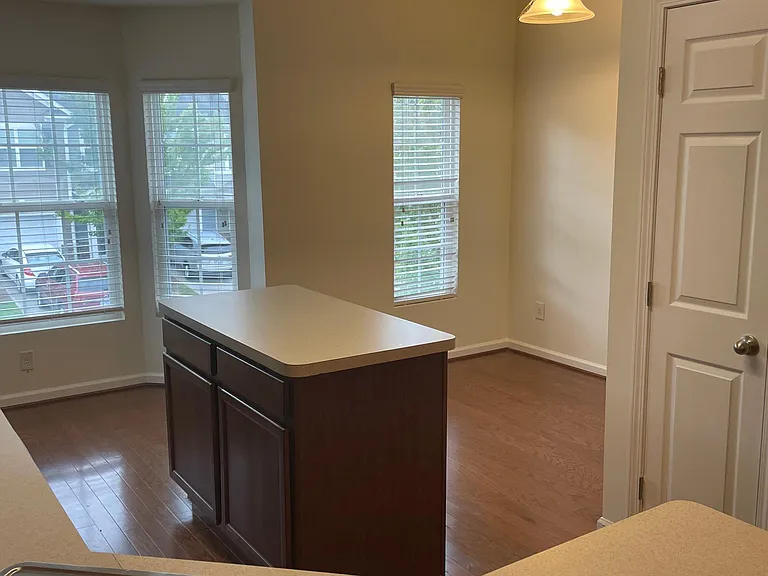 1668 Holly Grove Way — Photo 17