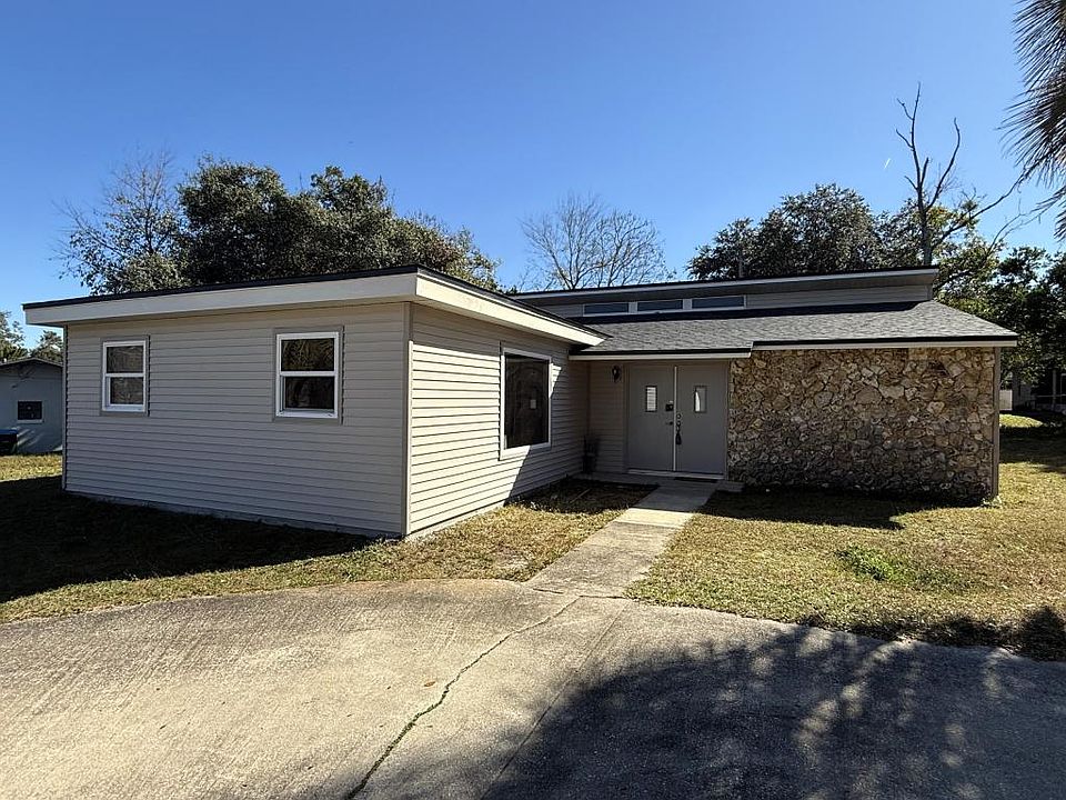 1st image of 257 S Fairbairn Dr