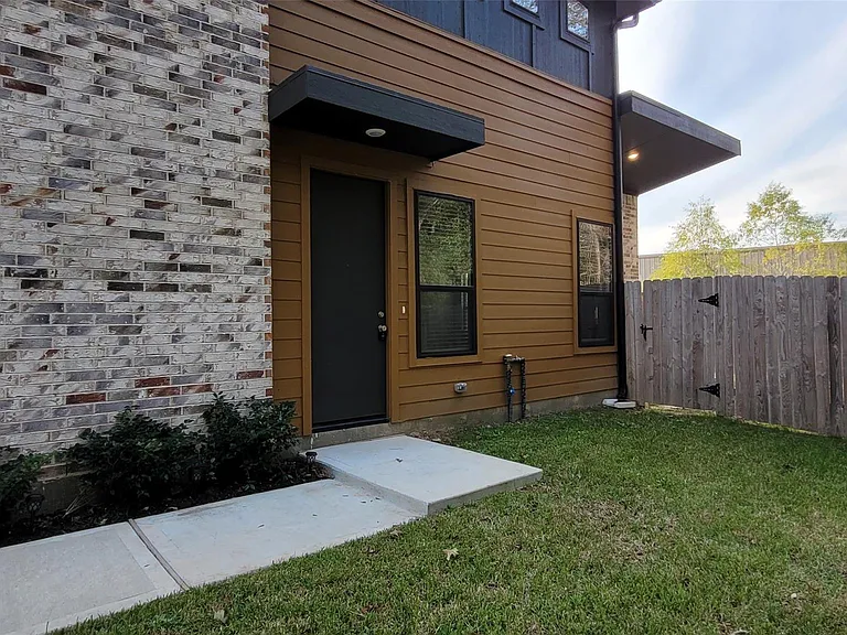 2509 Appian Way #B — Photo 5