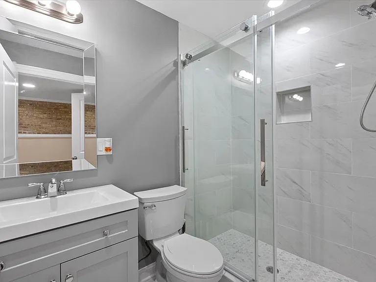 1635 N Ashland Ave #G — Photo 3