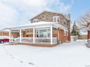 5231 Chase Rd, Dearborn, MI 48126