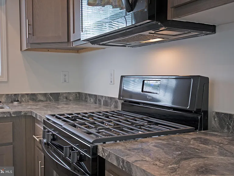 80 Longbow Ln — Photo 6