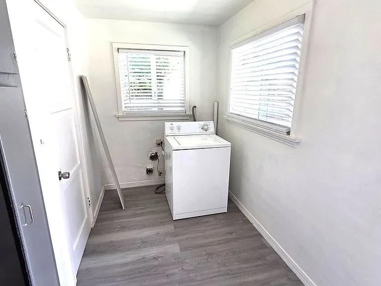 195 E Mountain View Ave — Photo 8