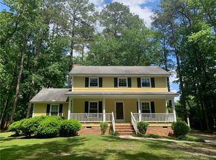 302 Old Farm Rd, Raeford, NC 28376