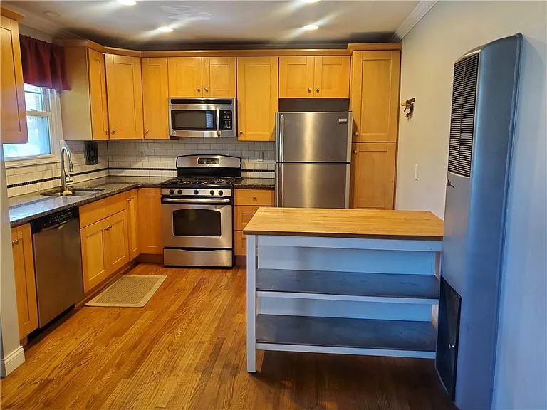 1042 Saint Charles Ave NE #6 — Photo 8