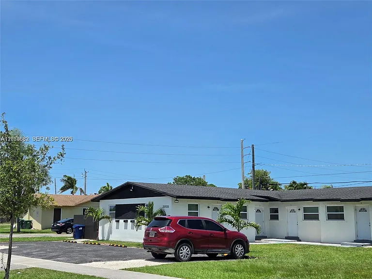 22025 SW 117th Ave #2 — Photo 2