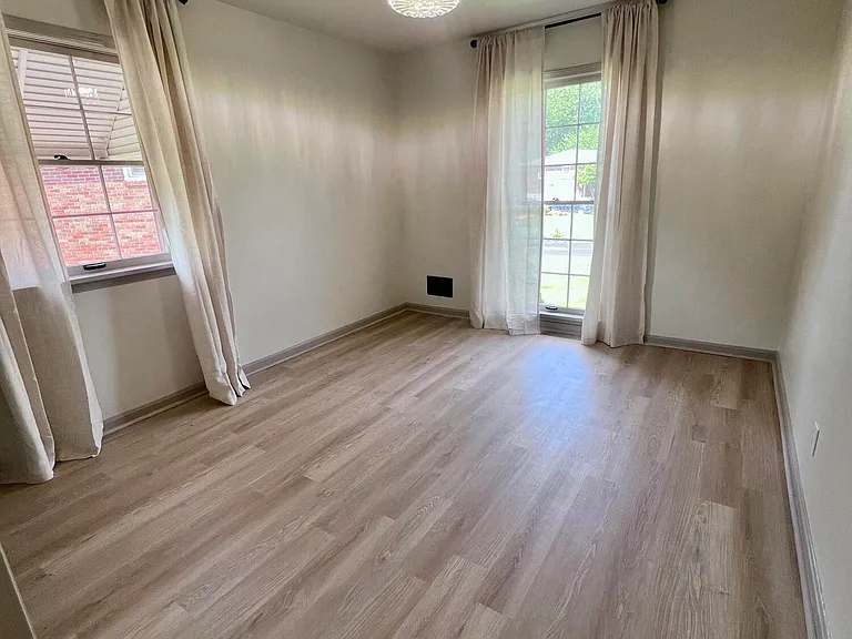 8909 Gonewind Ct — Photo 12