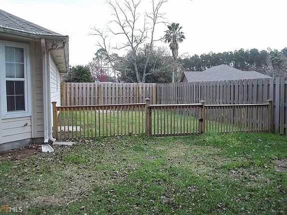 3rd image of 203 Wild Grape Dr #7