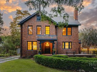 808 E Victory Dr, Savannah, GA 31405