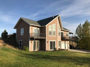 710 NW Palouse View Ct, Pullman, WA 99163