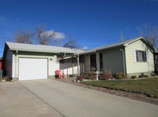 106 W Sunset Dr, Gillette, WY 82716