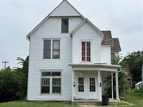 2703 Olive St, Saint Joseph, MO 64507