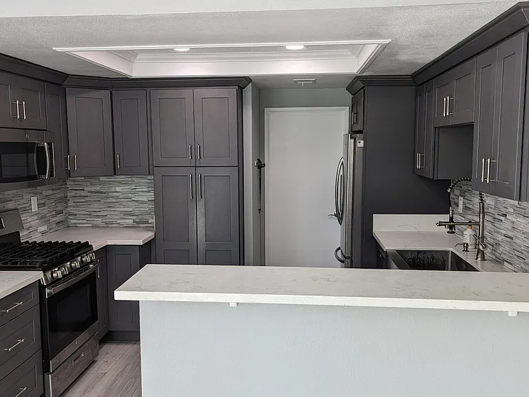 6977 Schilling Ave — Photo 10
