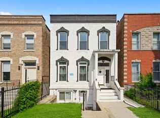 909 S Bell Ave #B, Chicago, IL 60612