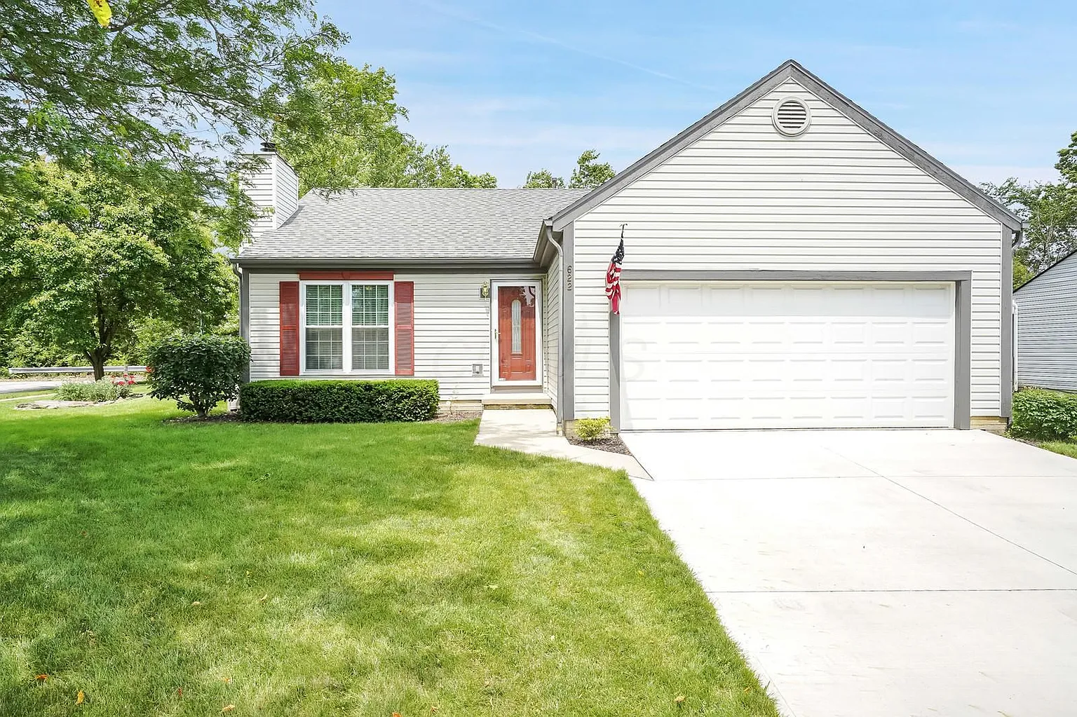 622 Durham Ln photo 1