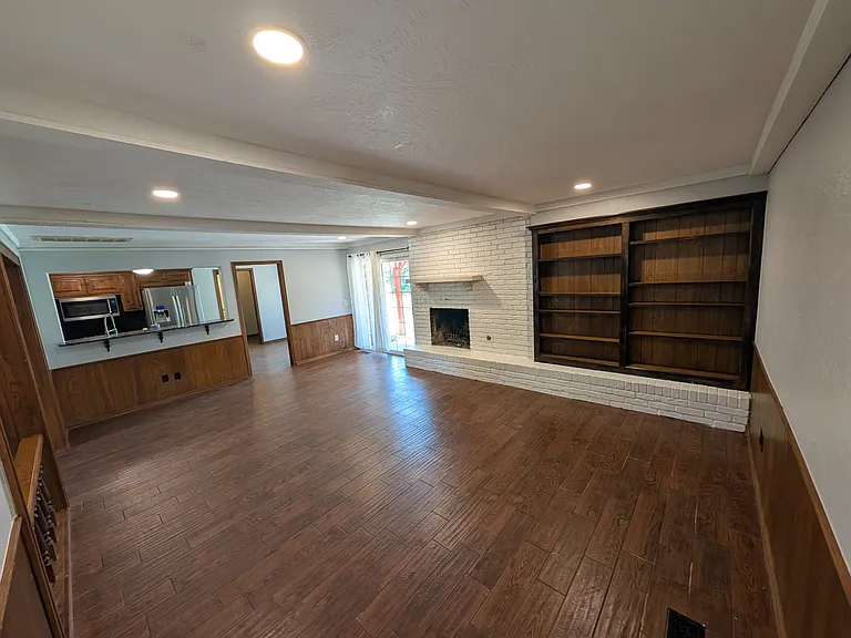 10133 Bromley Ct — Photo 16