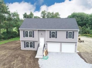 109 Cottage Rd, Oakdale, CT 06370