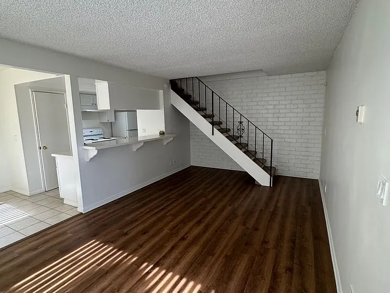 2631 Spinnaker Ave — Photo 3