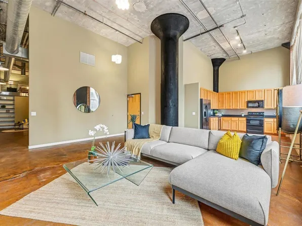 1511 Locust St APT 102, Saint Louis, MO 63103