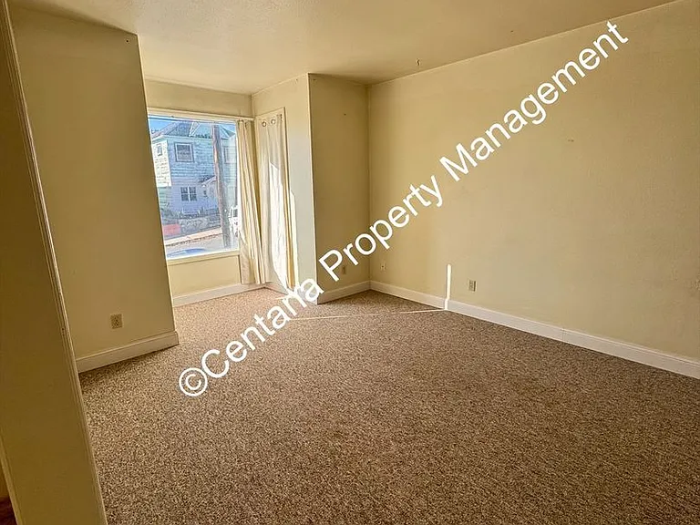 530 N Franklin St — Photo 11