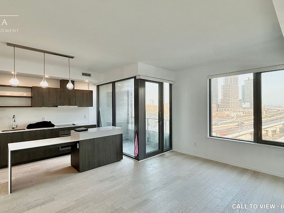 1st image of 12 Bonnycastle St #806