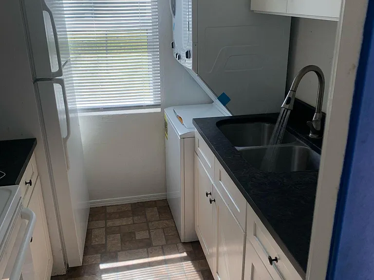 3304 Phyllis St #2 — Photo 4