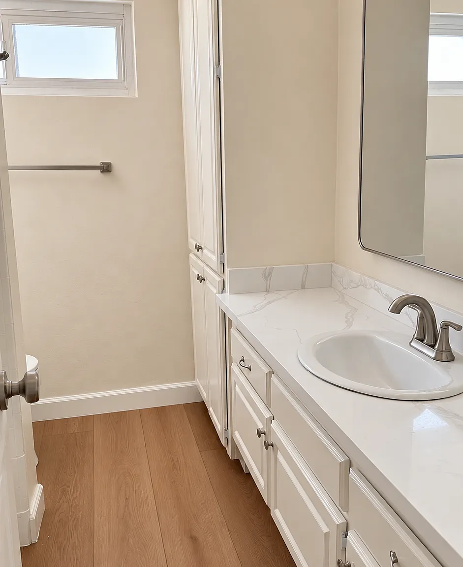 2 bed, 950 sqft, $2,925 — Photo 4