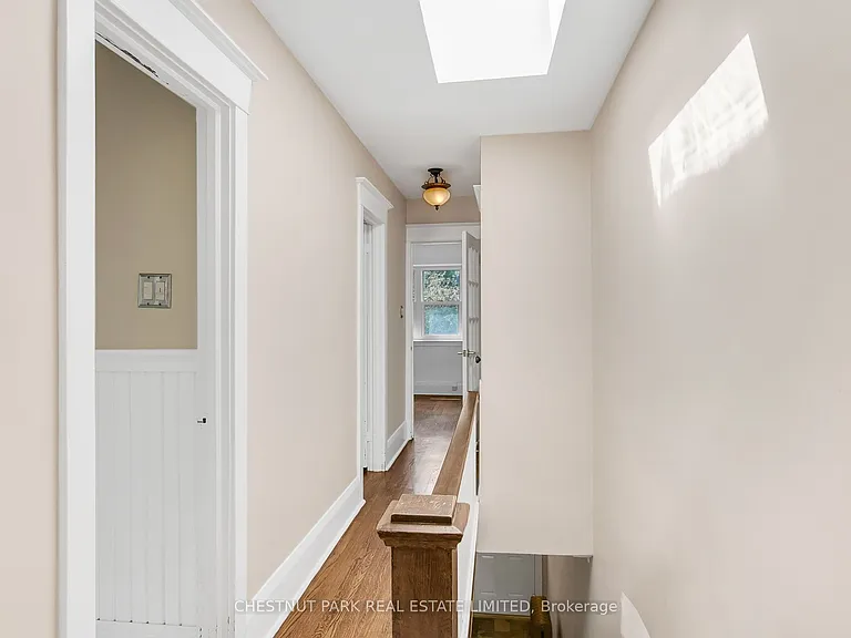 484 Merton St — Photo 23