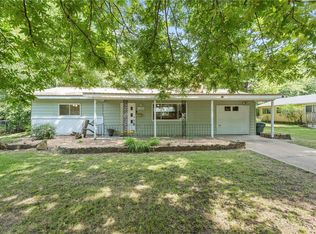 1224 N Turner Ave, Fayetteville, AR 72703