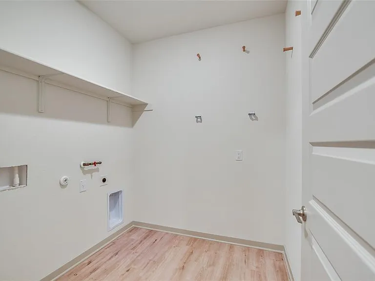 2244 Alamar Walk — Photo 12
