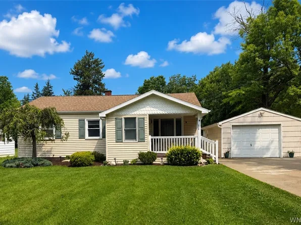 515 Lake Rd, Youngstown, NY 14174